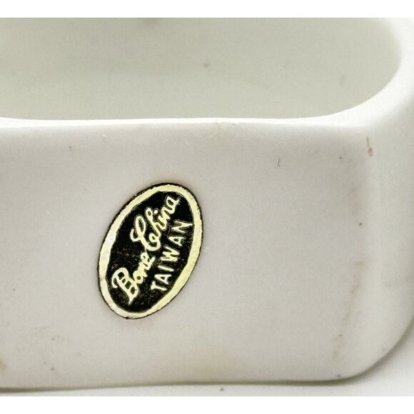 Bone China Bird Napkin Rings Set of 4 Cottage  Boho lot Sparrow Bluebird - Picture 8 of 8